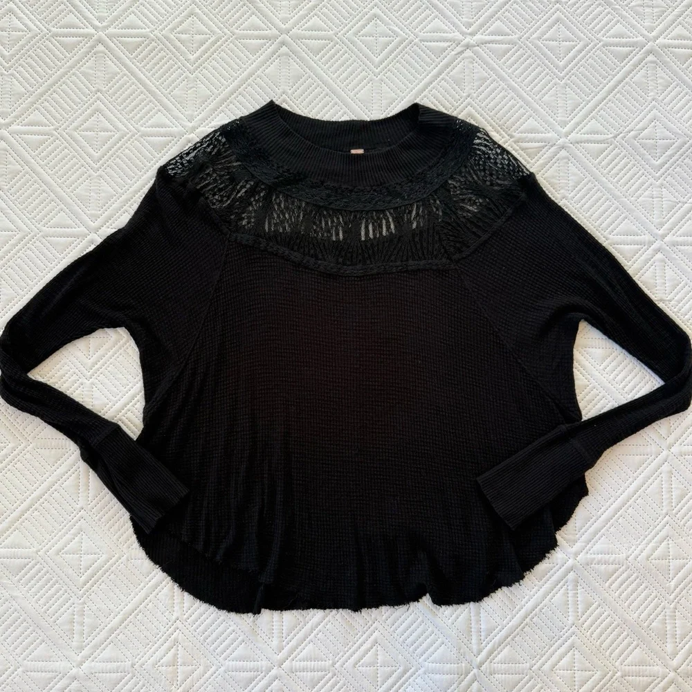 Free People Spring Valley Waffle Knit Long Sleeve Lace Trim Oversized Top Sz XS